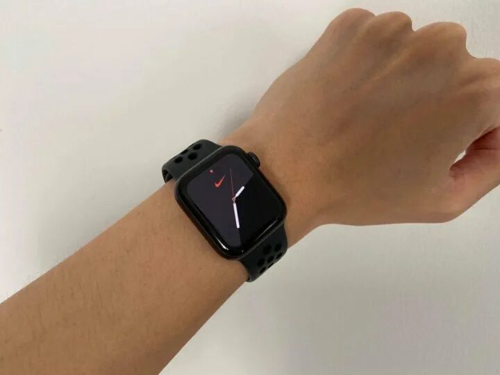 Apple watch 7 45mm. Эпл вотч 41 мм. Часы эппл вотч 6 женские. Apple watch 45mm на руке. Apple watch 7 синие.