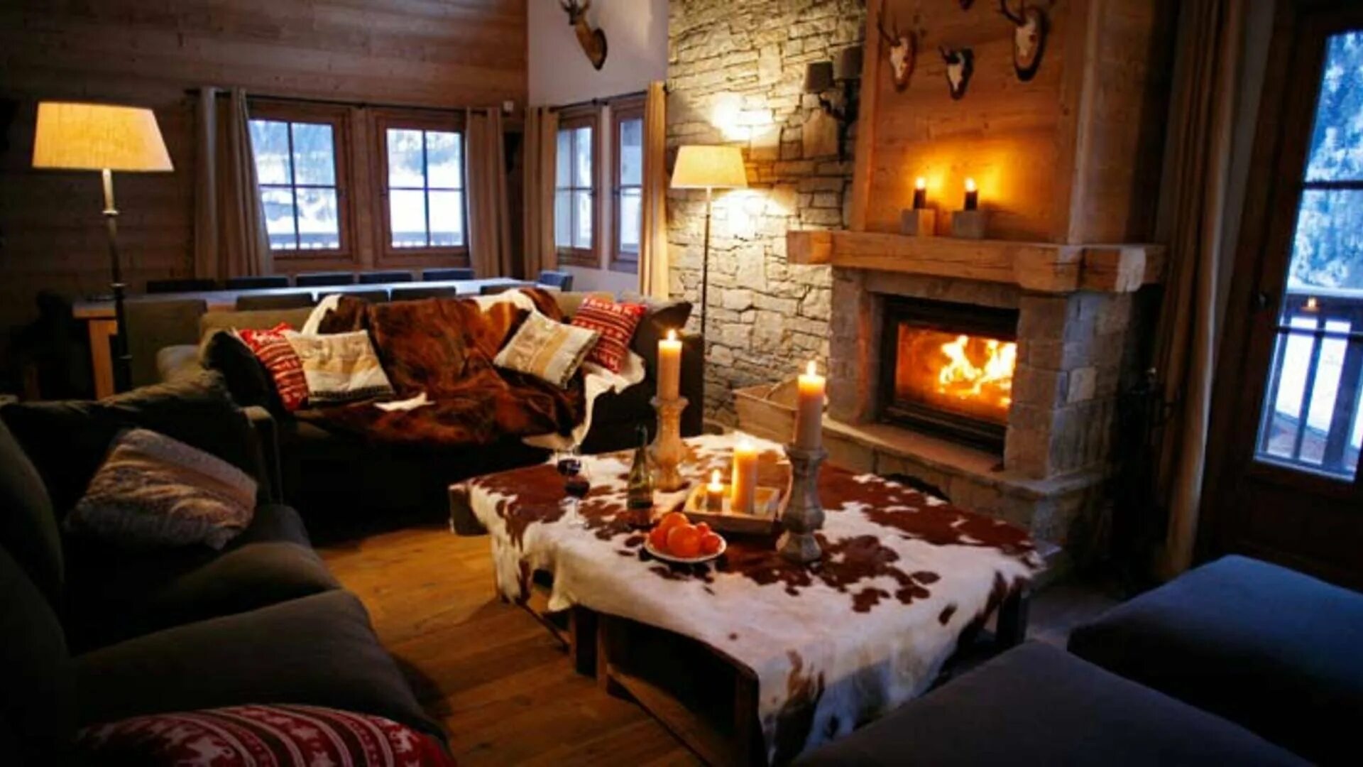 Уютные теплые комнаты. Уютная комната. Уютная комната с камином. Уютный домик с камином. Зимний дом с камином.