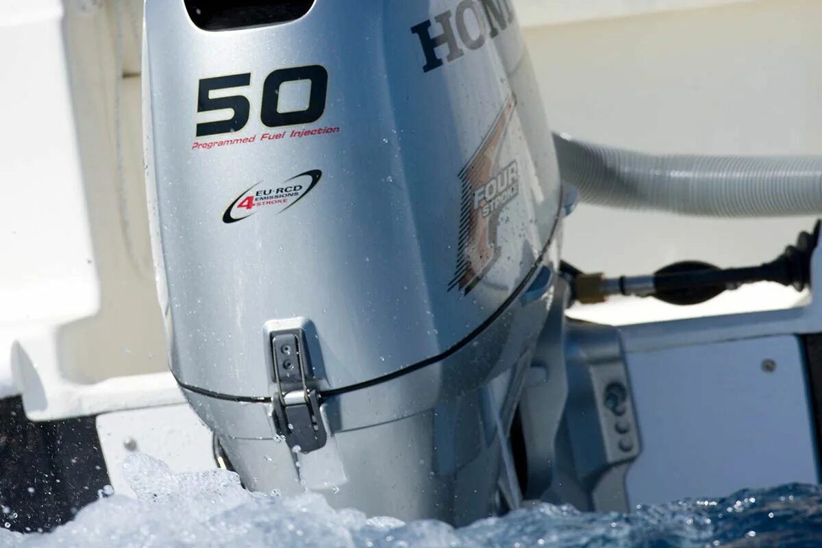 Лодочный мотор honda 50. Кнопка троллинга хонда 50. Лодочный мотор хонда 500. Хонда 50 4х тактный лодочный. Мотор хонда 50.