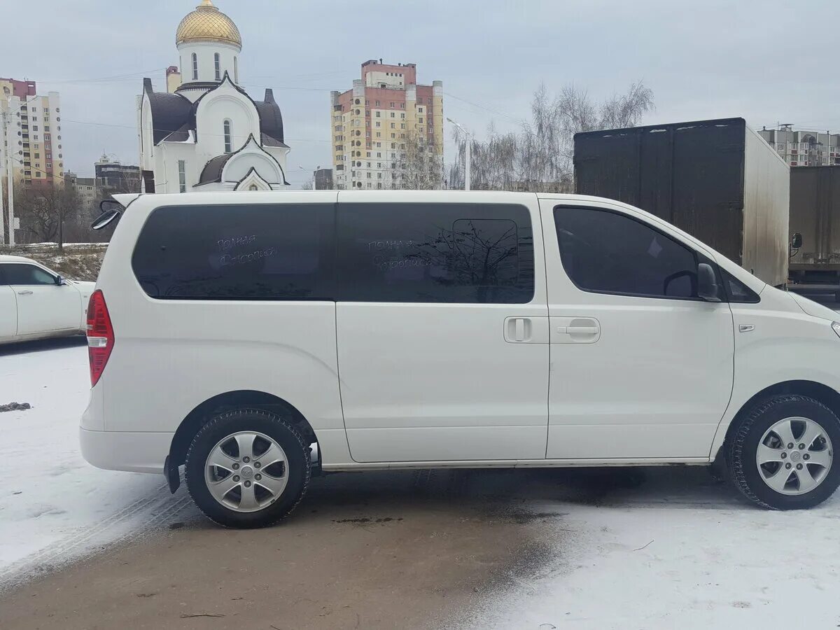 Starex полный привод. Hyundai Grand Starex 4wd. Гранд Старекс 4вд. Hyundai Grand Starex 4wd багажник. Хендай Старекс полноприводный.