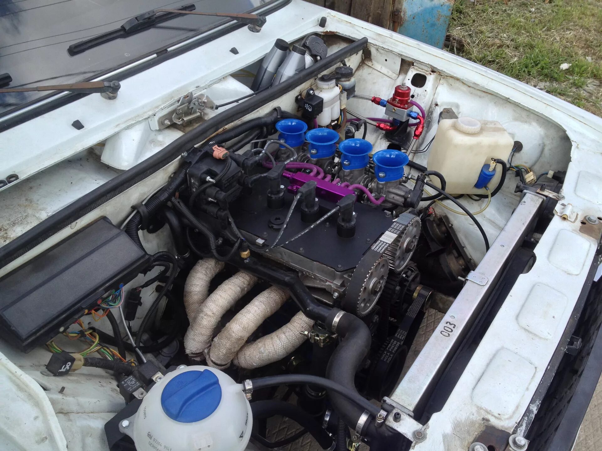 5. Инжекторный мотор ваз 2107. Инжекторный двигатель ваз 2107. 21 0 74 инжектор. Ваз 2107 инжектор.