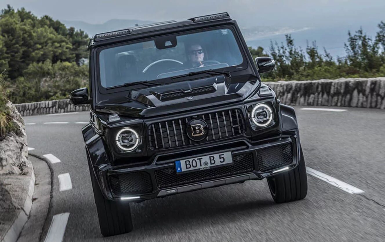 Сколько стоит гелик 2024. Mercedes g63 AMG 2023. G63 Brabus 2023. Гелик Брабус 2023. Mercedes g63 AMG 2023 Brabus.