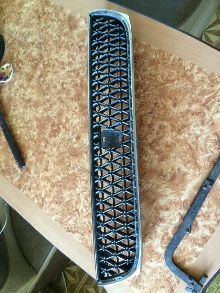 Изготовил решетку радиатора. Черная решетка радиатора ауди 80 б4. Сделаю решетку радиатора. Решетка радиатора ваз 3303. Daewoo nexia n150 решетка радиатора jabra.