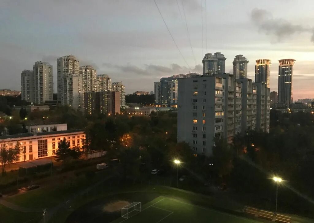 Ул довженко 1. Улица довженко (москва). улица довженко 12. москва, ул. довженко, 8к1. раменки москва довженко.