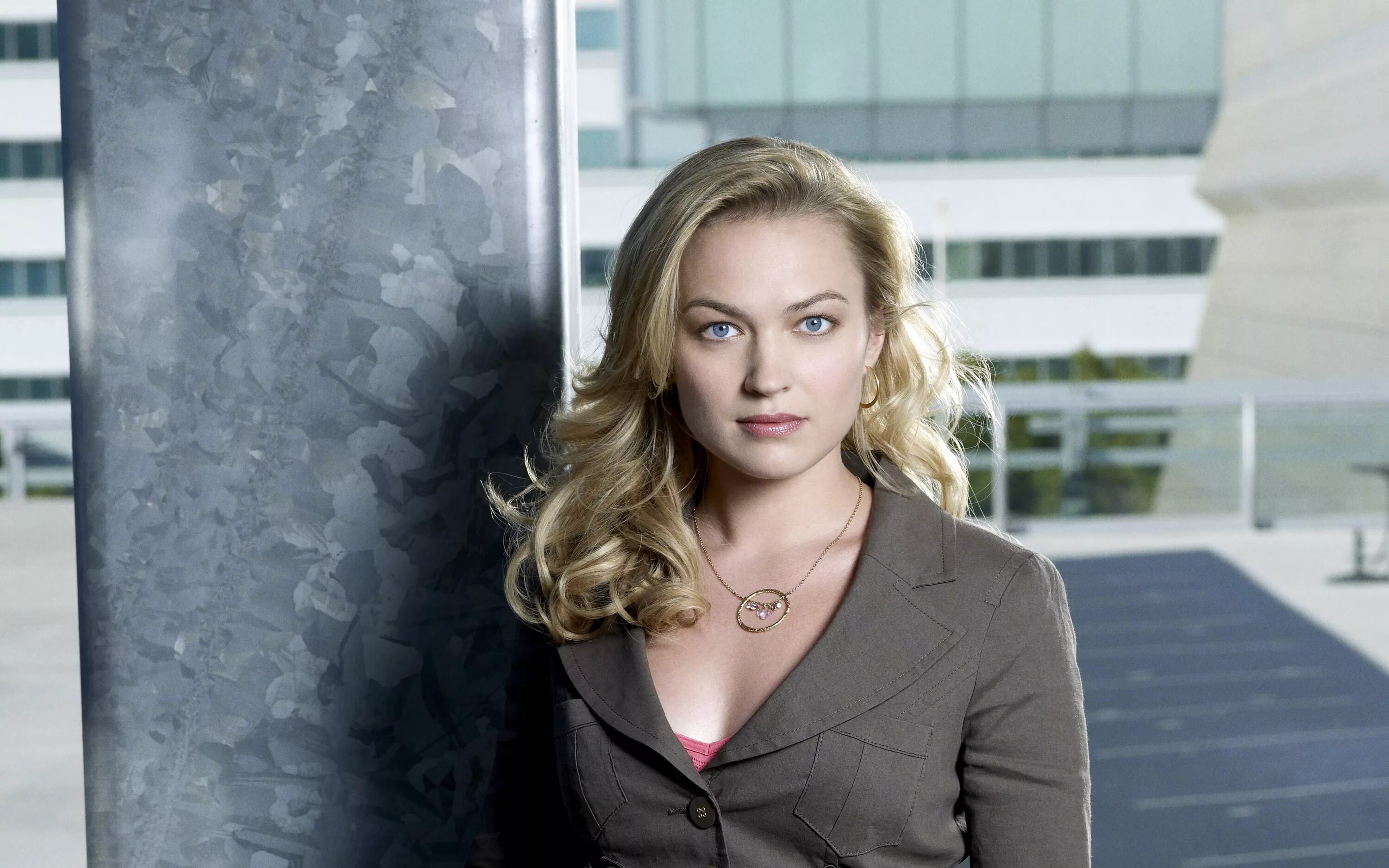 Sophia windows. София майлс. софия майлс эрика. sophia jane myles. софия майлс sophia myles.
