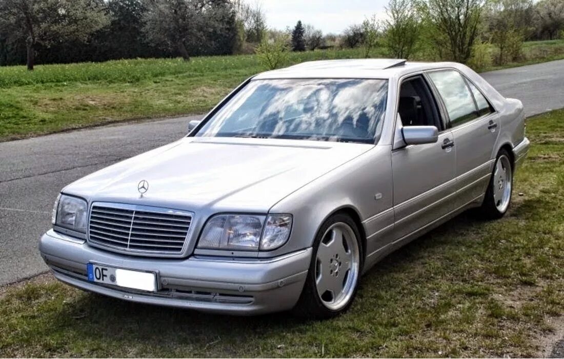 W140 характеристики. Мерседес Бенц w140. Mercedes Benz w140 s600. Мерседес Бенц w140 s320. Мерседес w140 AMG.