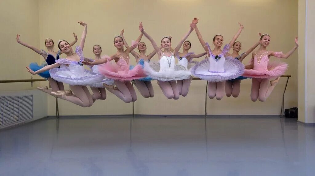 краснодарское хореографическое училище. валерия иосифовна уральская балет. академия танца бориса эйфмана. балет вагановское училище. я.