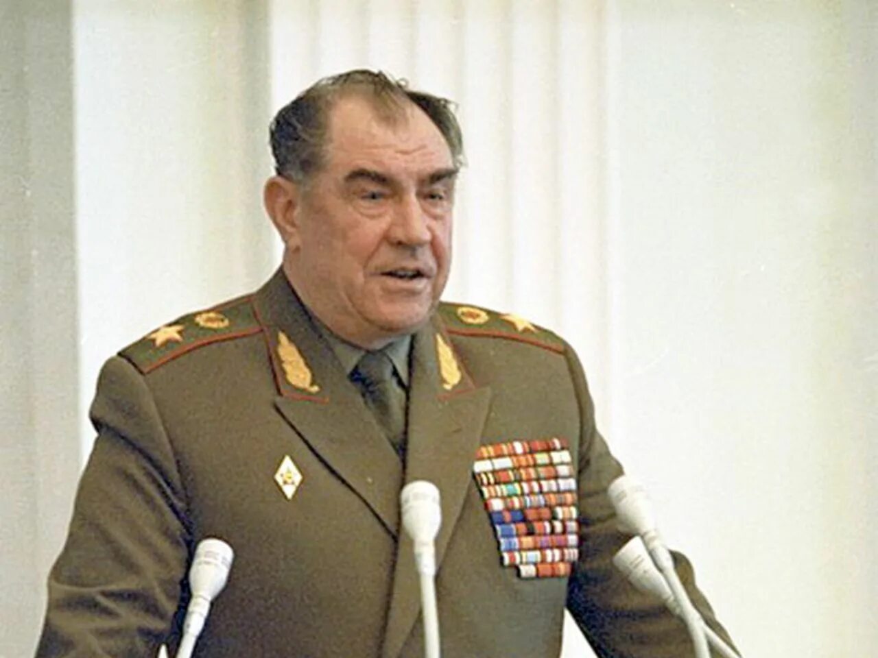 Язов видео. Язов министр обороны ссср. министр обороны язов 1987.