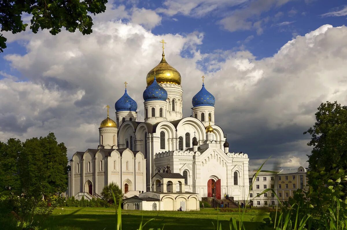 угрешский мужской монастырь в дзержинском московской области. никола угрещский монастырь. город дзержинский николо-угрешский монастырь. свято-никольский угрешский монастырь. угреша николо угрешский монастырь.