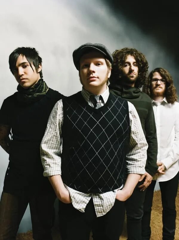 Группы 2010 х. Группа Fall out boy. Фоллаут бой группа. Группа Fall out boy 2021. Группа Fall out boy 2007.