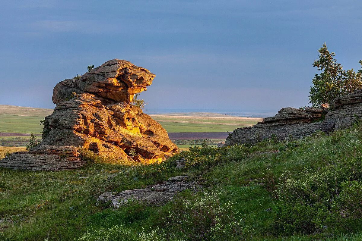 Гора очаровательная Колывань. Колывань Алтайский край. Природа Колывань Алтайский край. Горная Колывань достопримечательности. Природные достопримечательности новосибирской