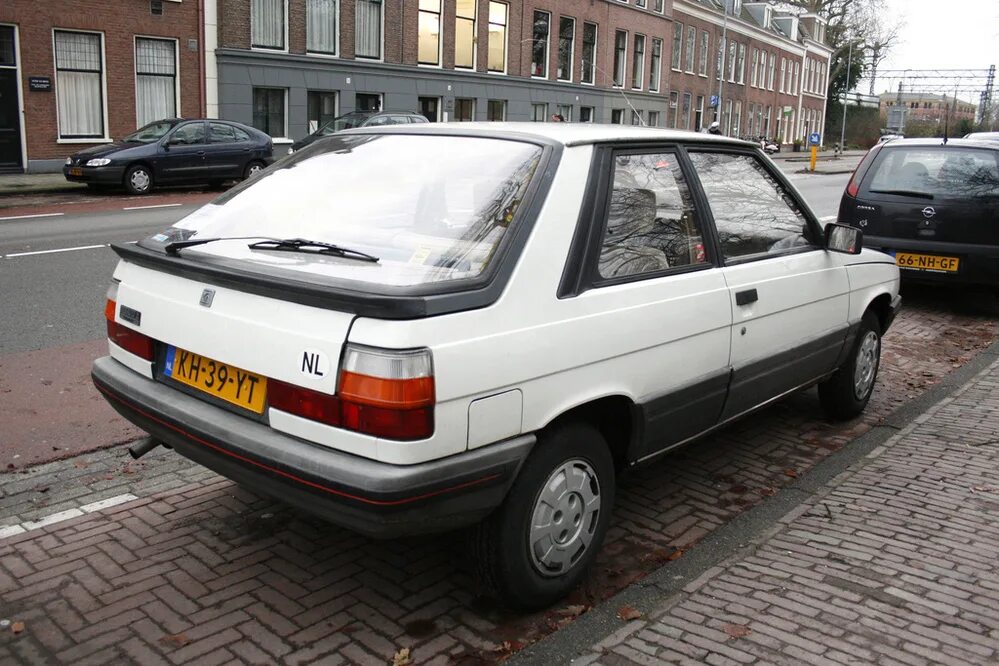 Reno 11f. Renault 11 3 Door. Renault 11. Renault 11 1.7. Рено 11 1983.