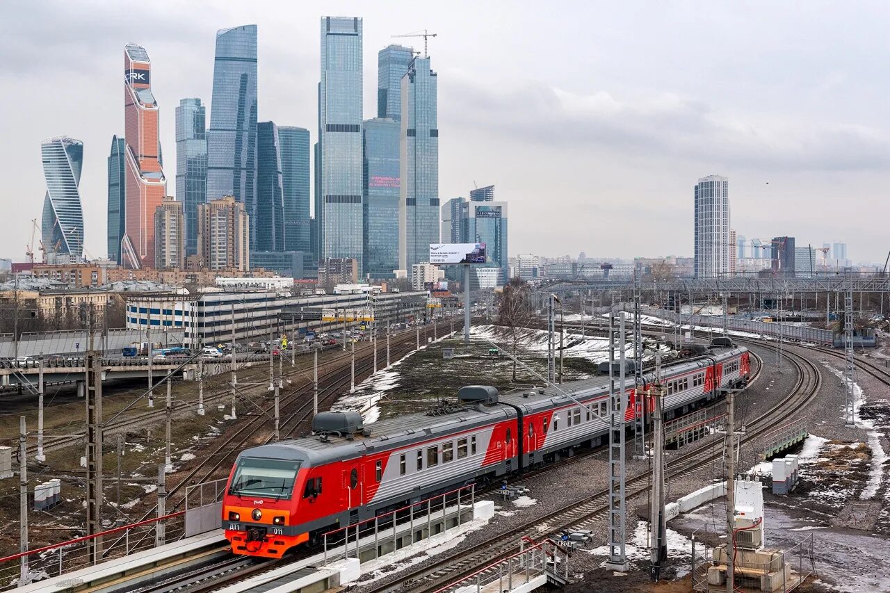 Ржд московская железная дорога. Станция Москва Товарная Смоленская. Москва Смоленская пассажирская станция. Станция Москва пассажирская Октябрьской ж.д. Москва Товарная Смоленская ЖД.