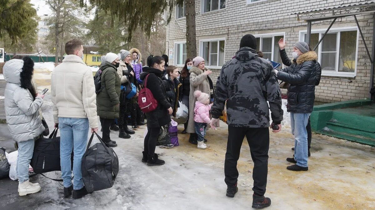 Последние новости 1 03. Жители Воронежа фото. Правовая помощь беженцам из Донбасса. Эвакуация в Смоленске. Поддержка Донбасса.