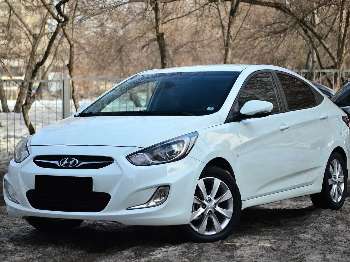 Хендай солярис 2010. Hyundai Solaris 2012. Hyundai Solaris i 2012. Хендай Солярис 2012 белый. Хендай Solaris 2012.