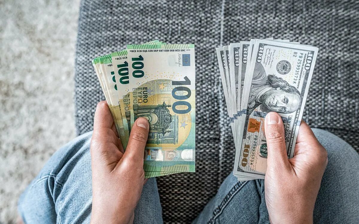 Валюта рубль. Usd d he. 1 доллар 100 рублей. Валюты рубль доллар евро. Курс рубля график.