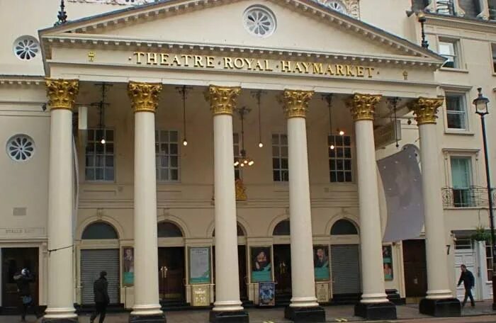 Королевский театр Хеймаркет. Арх. Джон Нэш. Theatre Royal Haymarket,. Роял Хаймаркет театр Лондон. Регентская архитектура.