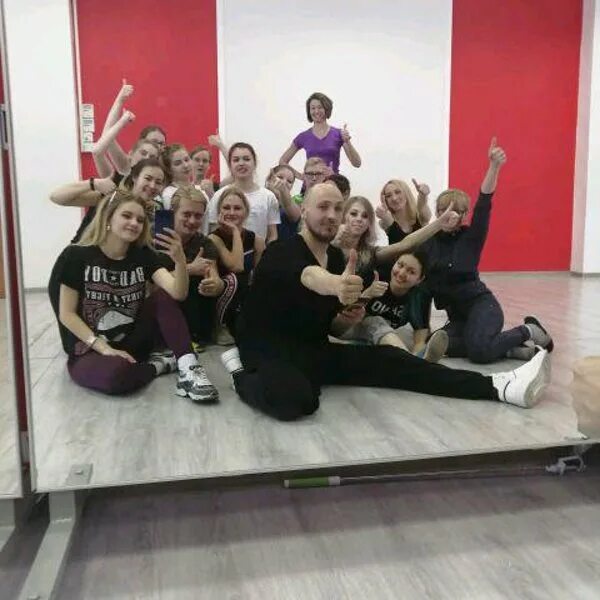 E-dance studio екатеринбург. Мастер классы екб танцы. Школа танцев екатеринбург на эскадронной. Школа студия екатеринбург. Amante екатеринбург.