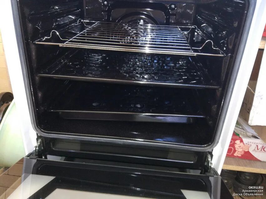 Hansa fcmw53143. Сервисный центр электроплита henes. Электроплита ханса fccw5. Электрическая плита hansa fccw51004010. Плита ханса не работает.