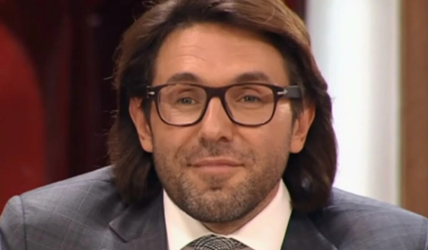 прямой эфир с малаховым. андрей малахов. программа андреем малаховым прямой эфир сегодняшний. андрей малахов. ток шоу малахов 2022.