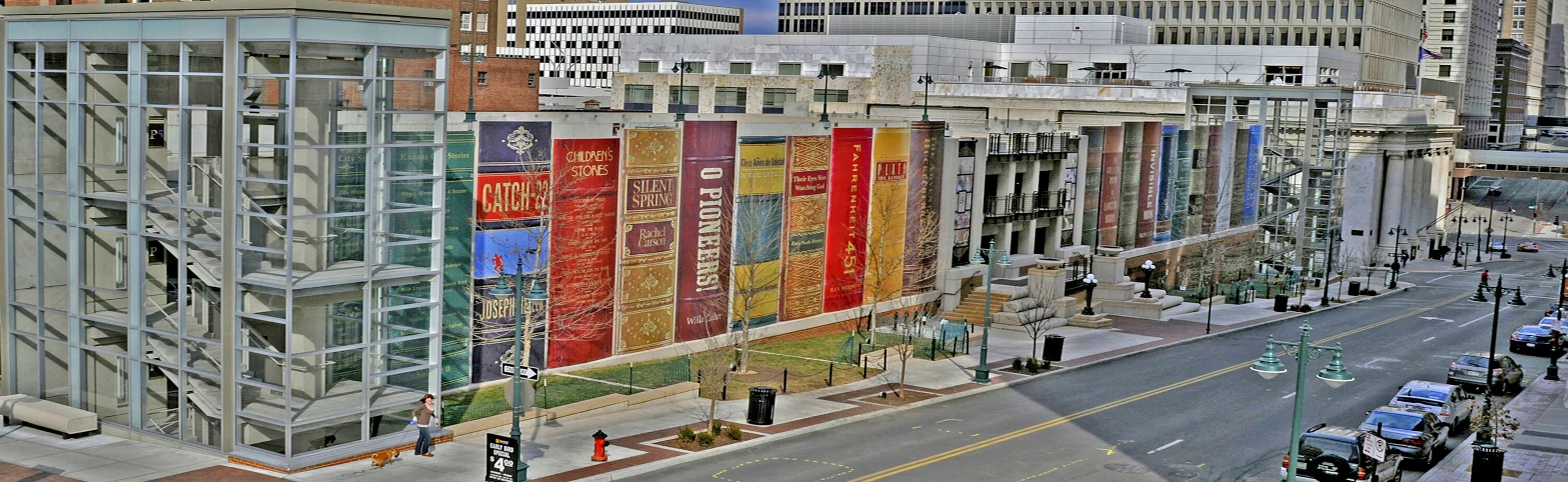 City library. Публичная библиотека Канзас-Сити (Канзас, США). Центральная библиотека Канзас-Сити штат Миссури США. Библиотека в Канзас Сити в США. Публичная библиотека Канзас-Сити США внутри.