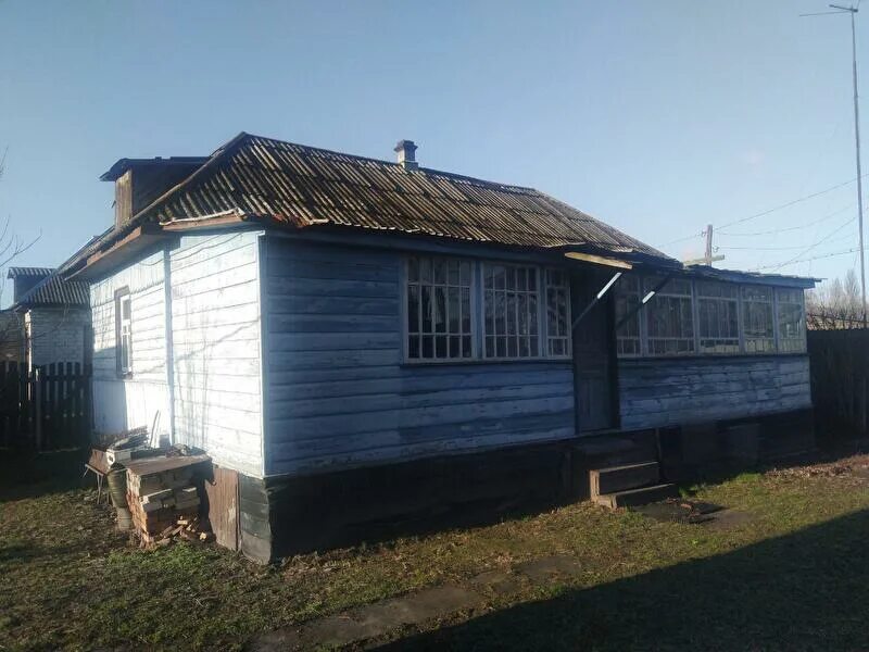 Дома с высокой крышей. Домик с острой крышей. Г остер произведения. Дом шалаш а фрейм проект. Остер домики.