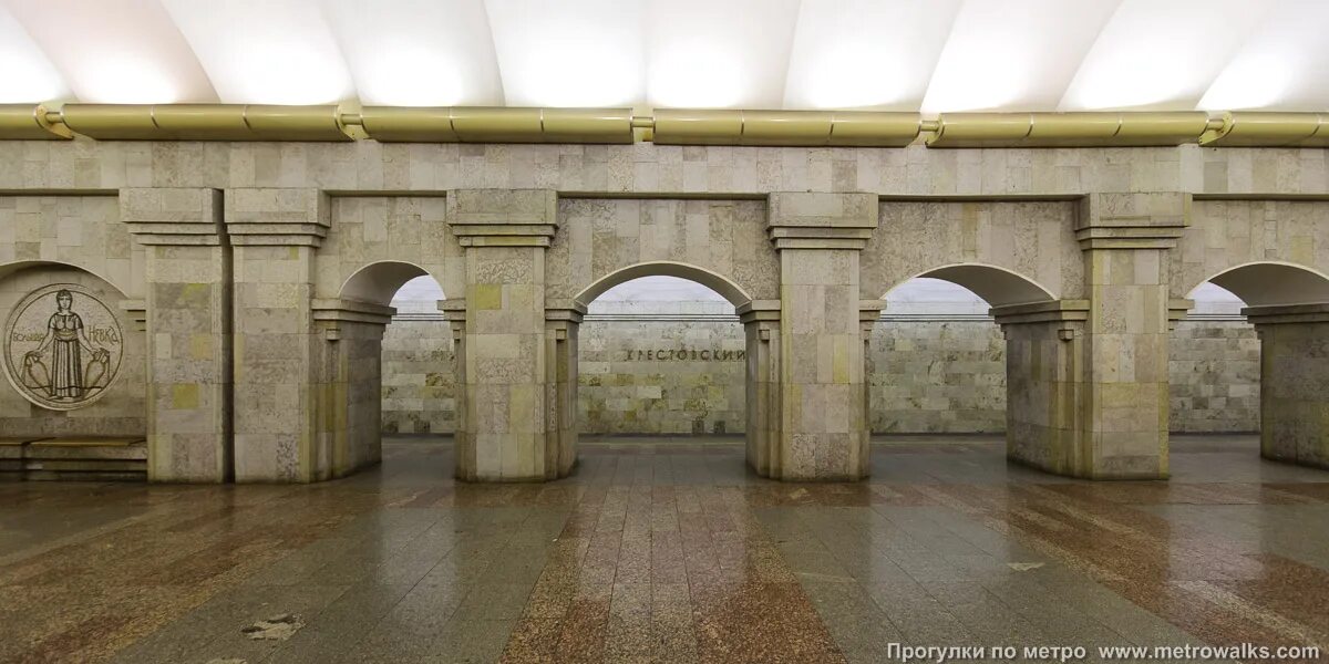 Станция метро "Крестовский остров" Чкаловское (муниципальный округ) Фото Планета