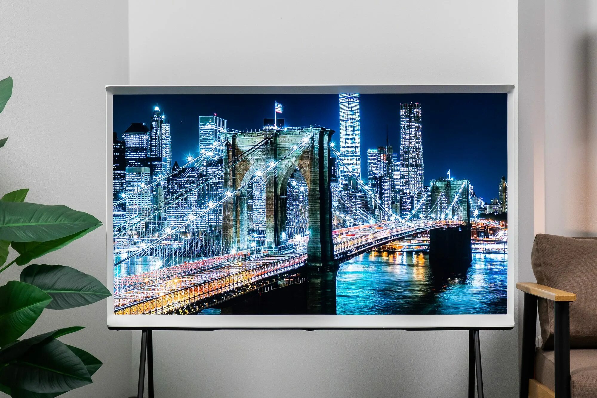 Телевизор samsung 55. Телевизор Samsung QLED 43 дюйма. Телевизор самсунг 55 дюйма. Телевизор Samsung qe55ls01tau. Телевизор Samsung qe43ls01tbu.