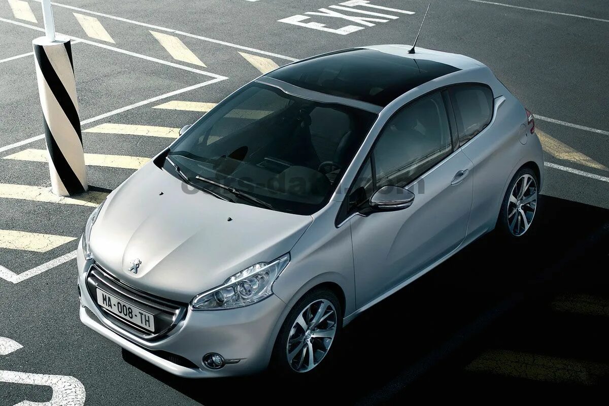 Пежо евро 5. Пежо 208 1.0. peugeot 208 7. peugeot 208 1.4 hdi. пежо 208 2008 1.4.
