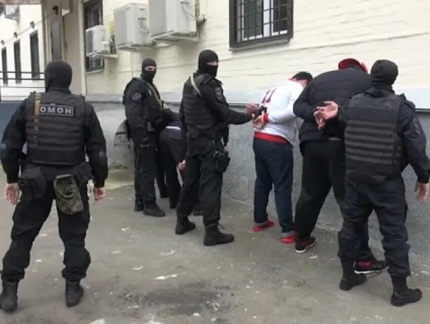Задержание ОМОНОМ бандитов. Экстремизм полиция