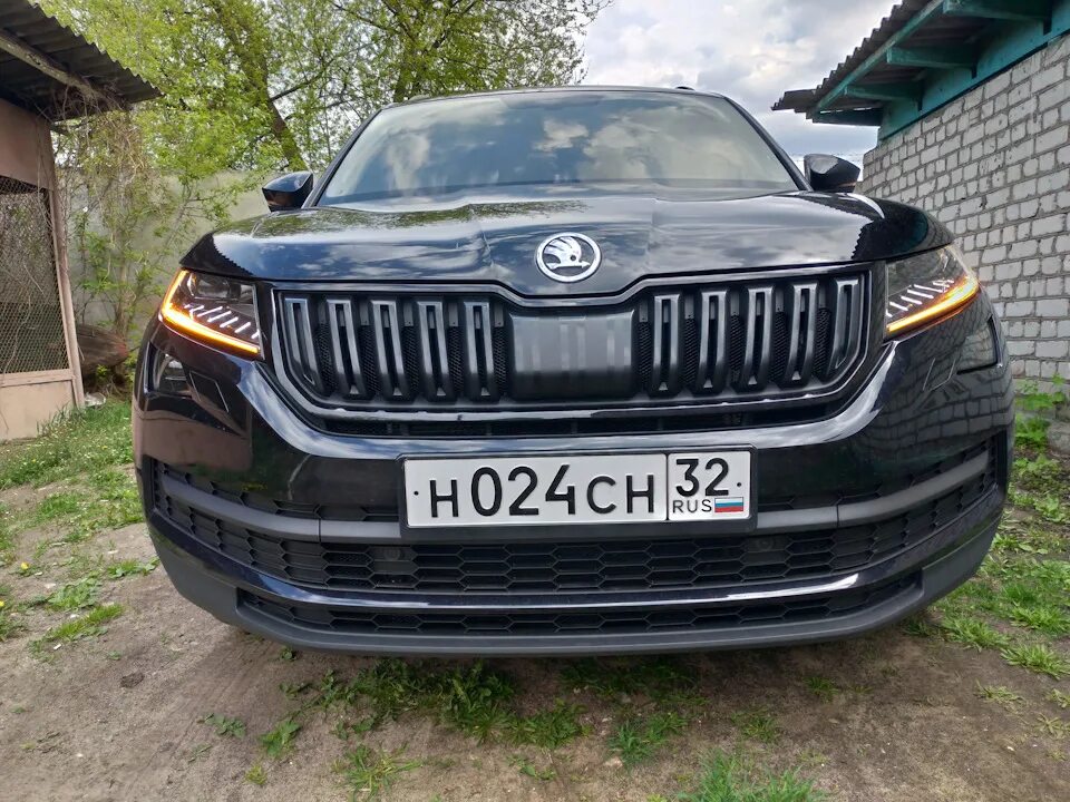 565853653A Решётка радиатора Skoda Kodiaq купить в Нижнем Новгороде по цене 1532
