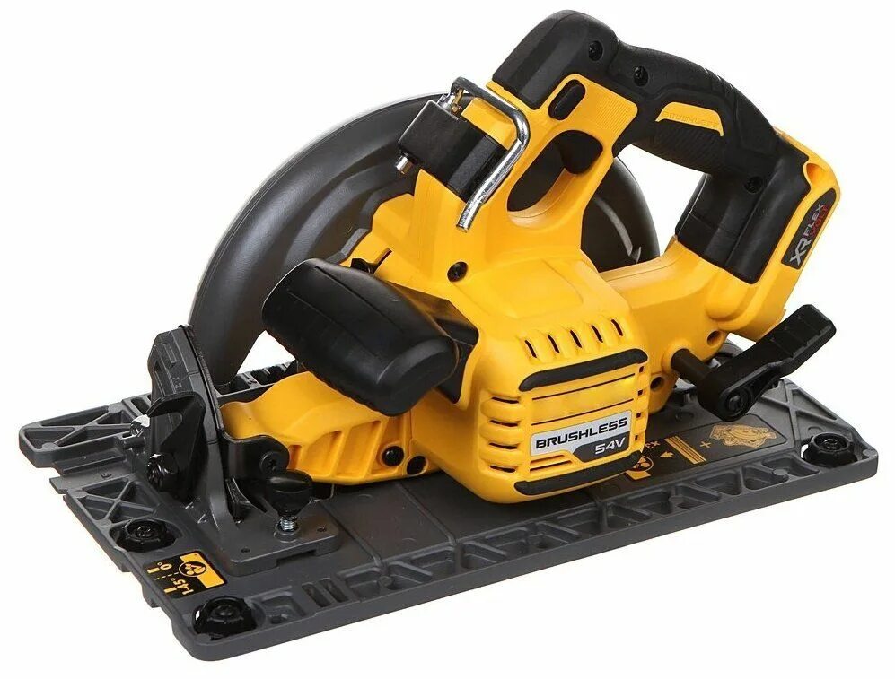 Пила dewalt отзывы. DEWALT dcs579n. Пила DEWALT dcs579n-XJ. Циркулярка DEWALT DCS 578 АКБ. DCS 579.