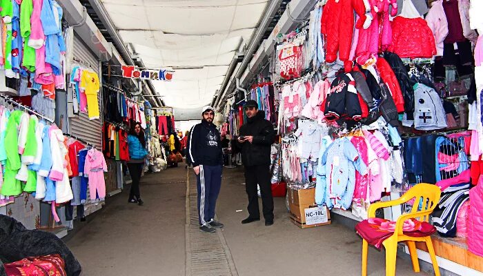 Пятигорск детский рынок. Вещи для новорожденных с рынка. Магазин детской одежды пятигорск. Рынок садовод детские коляски. Пятигорск детский рынок.