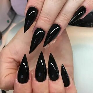 Когти острые черные