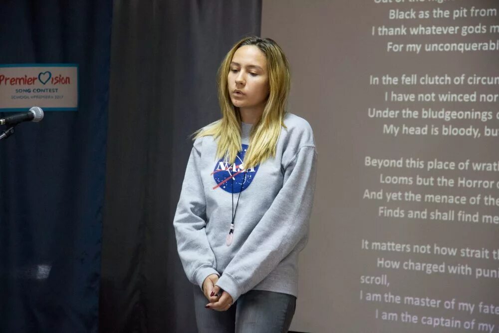 Конкурс чтецов на немецком языке для школьников. Конкурс чтецов на иностранном языке. Конкурс чтецов. Конкурс чтецов название на английском языке. Конкурс чтецов на английском 2024.