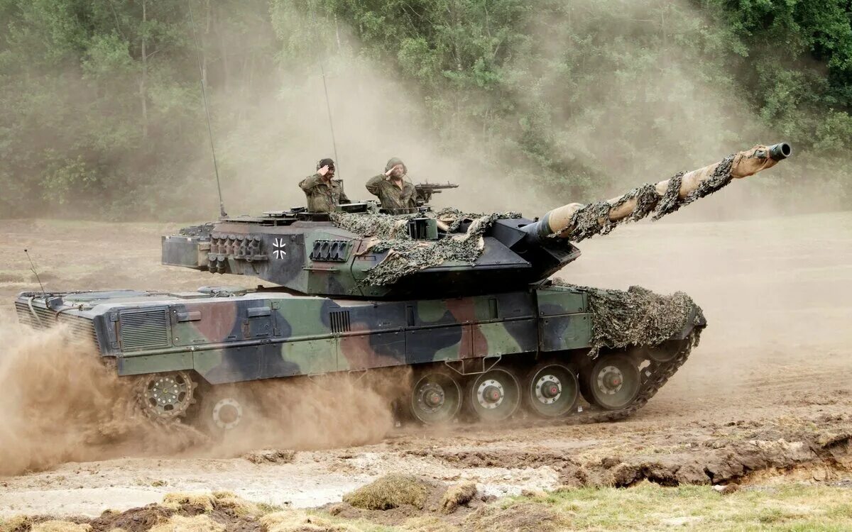 Танков leopard 2a4. Leopard 2a6. Леопард 2. Танк leopard 2a7+. Танк леопард 2.