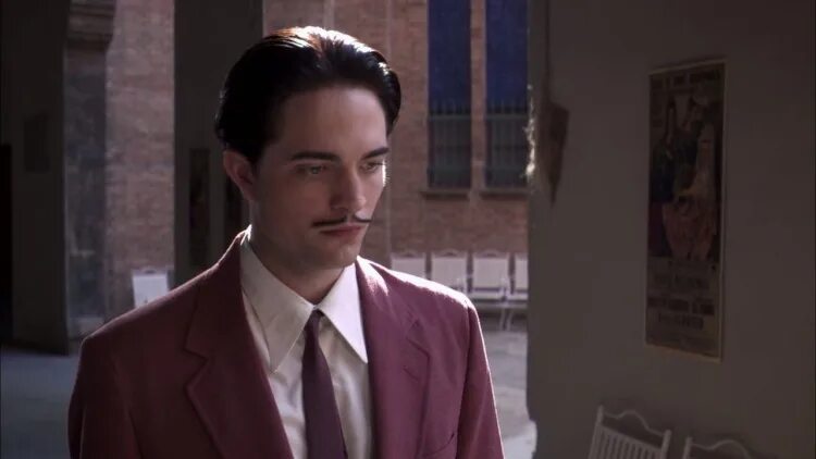 Отголоски прошлого (little ashes). Отголоски гула. Отголоски прошлого (2008). Отголоски второй мировой войны. Природа тоже воевала.