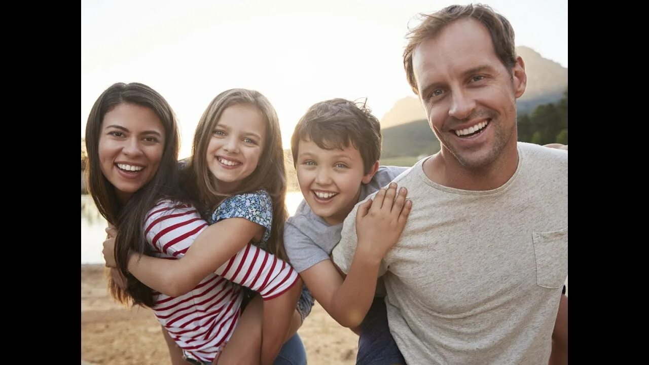Довольная семья. Familia org. Familia org. Колумбия семья. Familia org.