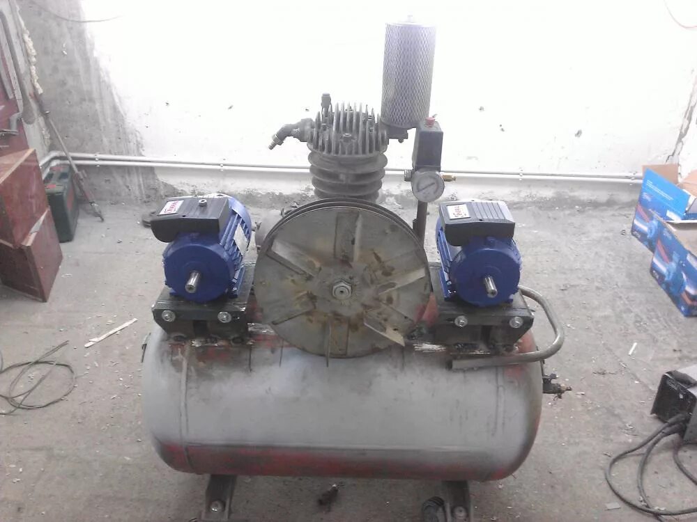 Компрессор двухпоршневой советский со-7б. Компрессор воздушный электрический 220в со7б. Компрессор ссср 380в со 7б. Компрессор ссср 380в со 7б. Компрессор ссср 380в со 7б.