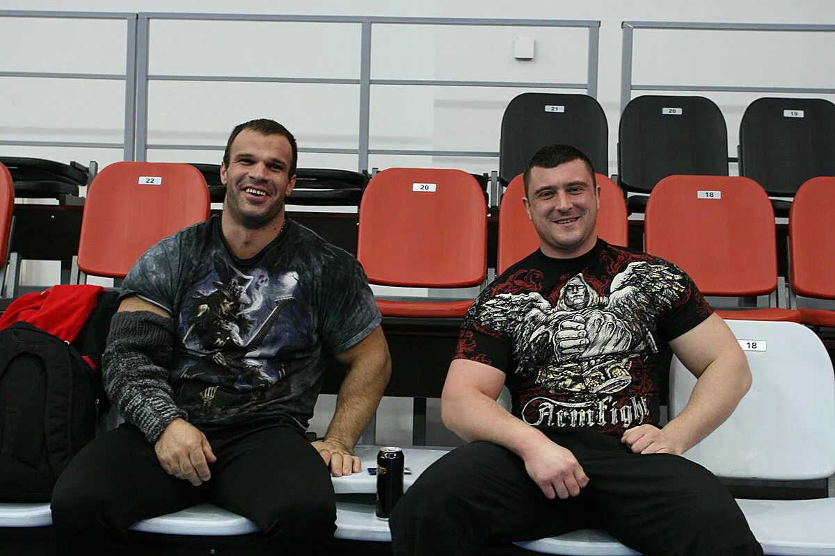 Мазуренко эквипмент. Рукав для армрестлинга. Рукав для армспорта. Рукав для армрестлинга. Тренировочная петля для армрестлинга.