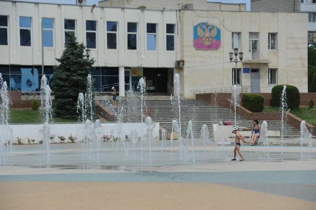 Городищенские школы волгоградской области. Городище Волгоградская область. Городище Волгоград. Волгоград поселок Городище. Площадь в Городище Волгоградская область.