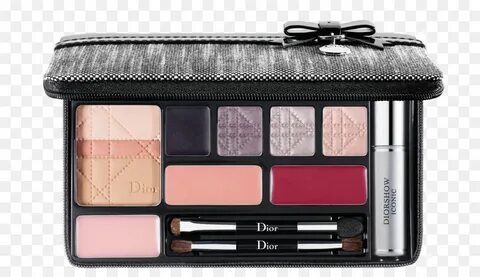 Dior travel