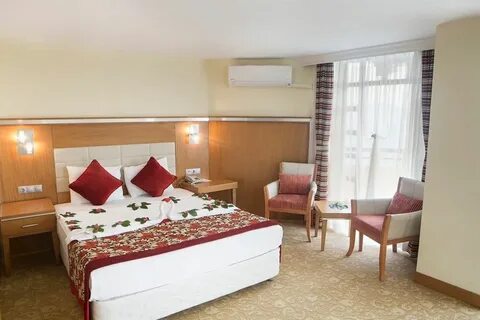 Holiday hotel 4