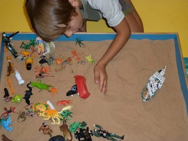 Песочная терапия в детском саду. Песочная терапия в детском саду. Развивающие игры с песком. Занятия с песком в детском саду. Игры с песком для дошкольников.