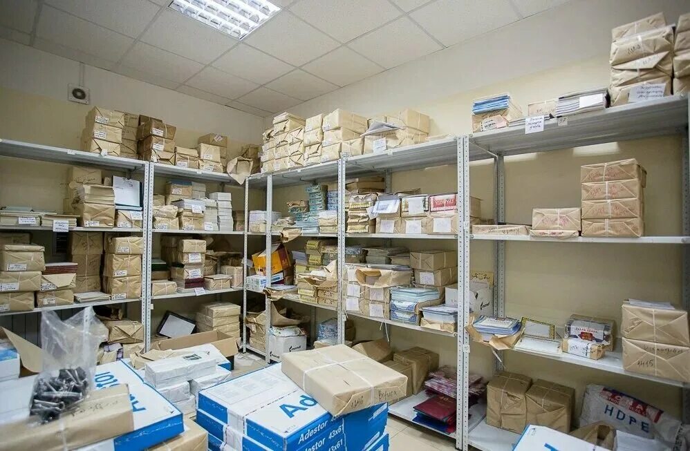 Склад печатной продукции. Склад типографии. Домашняя типография. Парето принт тверь. Склад бумаги.