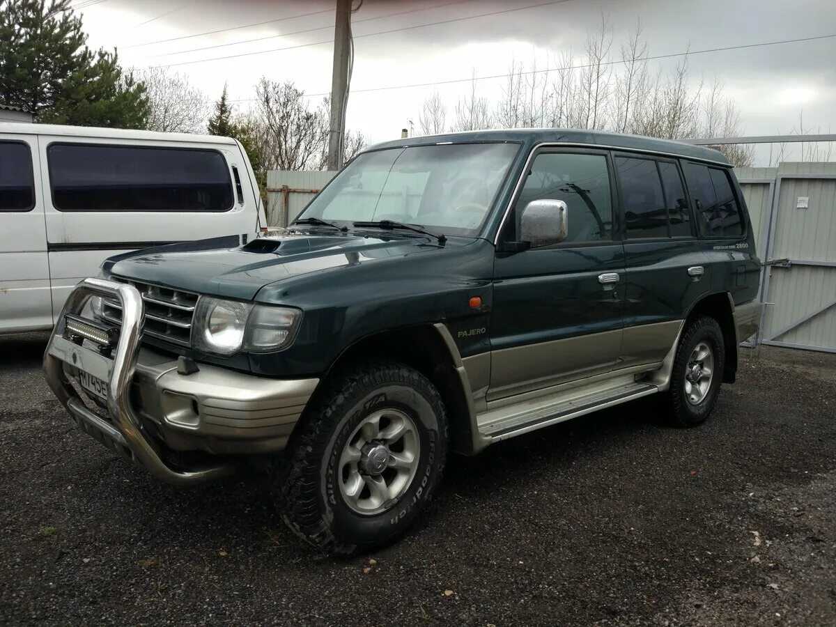 Pajero 2.8. Mitsubishi Pajero 2 1997. Mitsubishi Pajero 2 Рестайлинг. Митсубиси Паджеро 2 1997. Pajero Mitsubishi Pajero 1997.