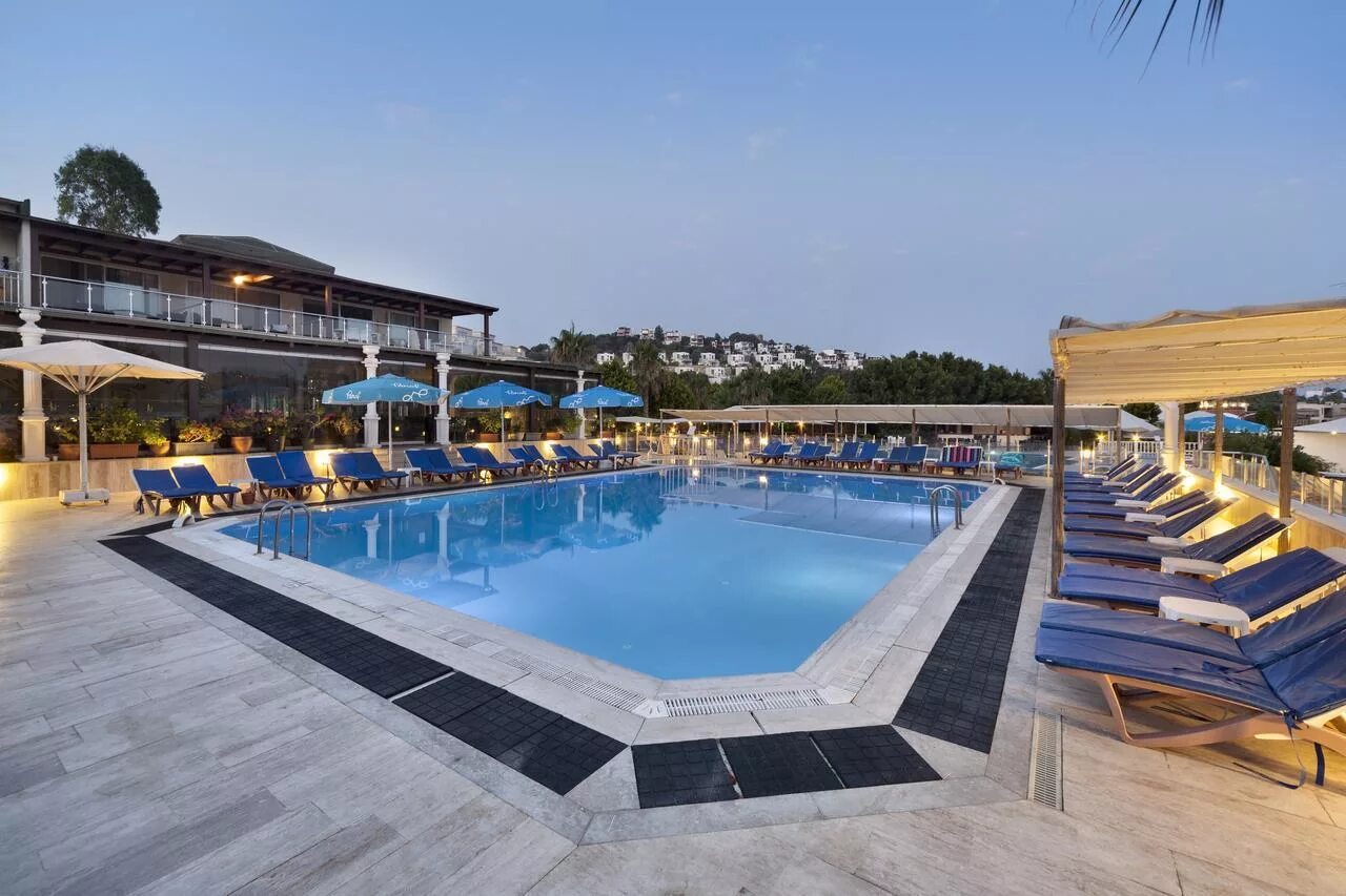 Тур в golden age, yalikavak 4*. Golden age bodrum hotel 4. Голден бодрум. Кристалл отель бодрум. Golden age bodrum 4*.