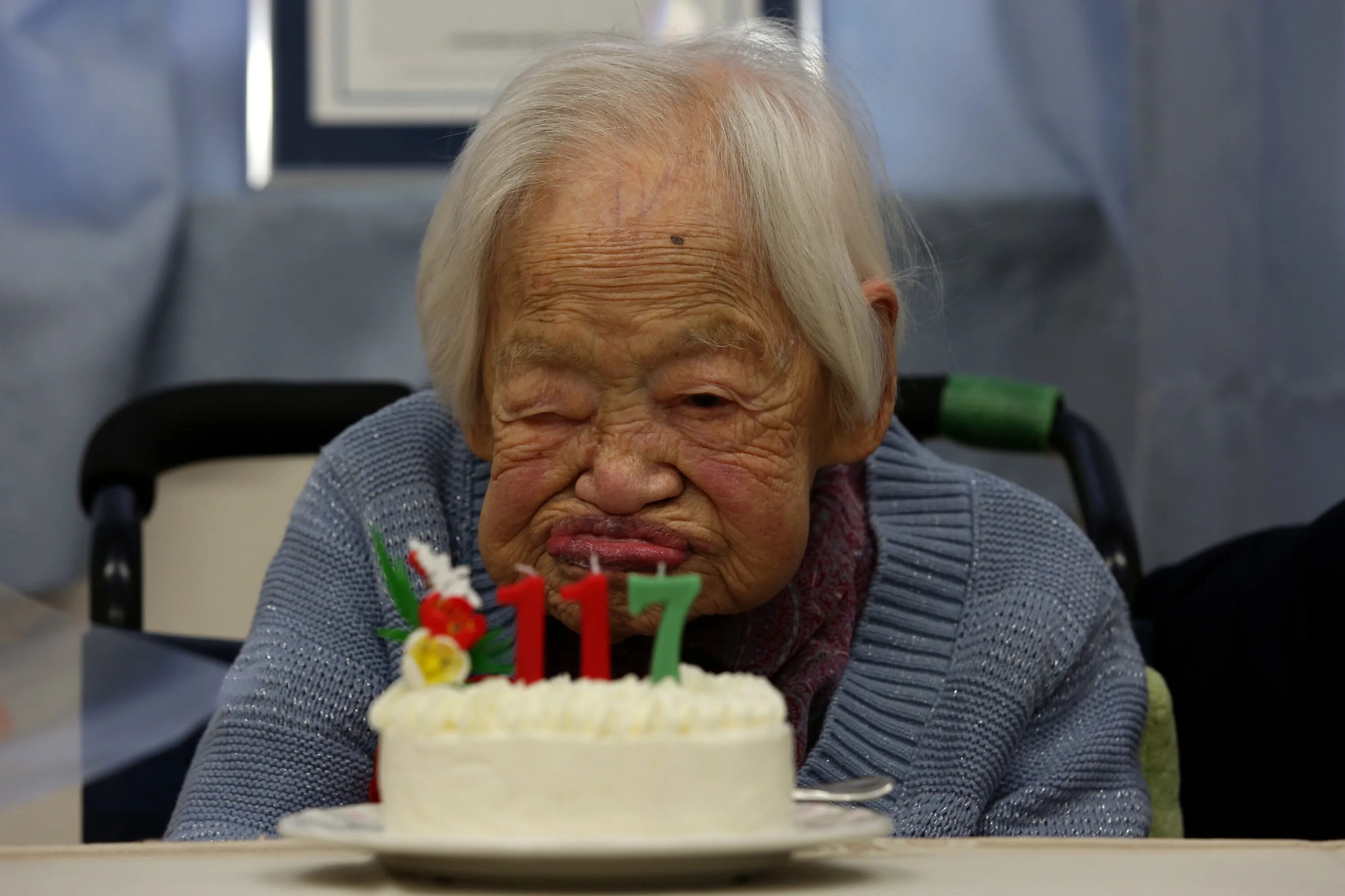 Долгожитель Мисао Окава. Японские долгожители женщины. Японский старая мама