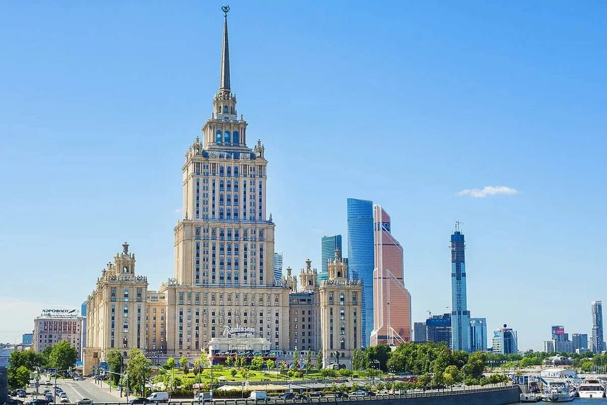 Сайт высотка. Сталинская высотка рэдиссон. гостиница украина сталинская высотка. отель рэдиссон в сталинской высотке. кутузовский проспект гостиница украина.