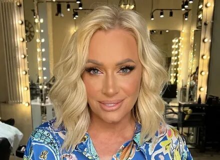 Әнші Шахзоданың эротикалық суреттері